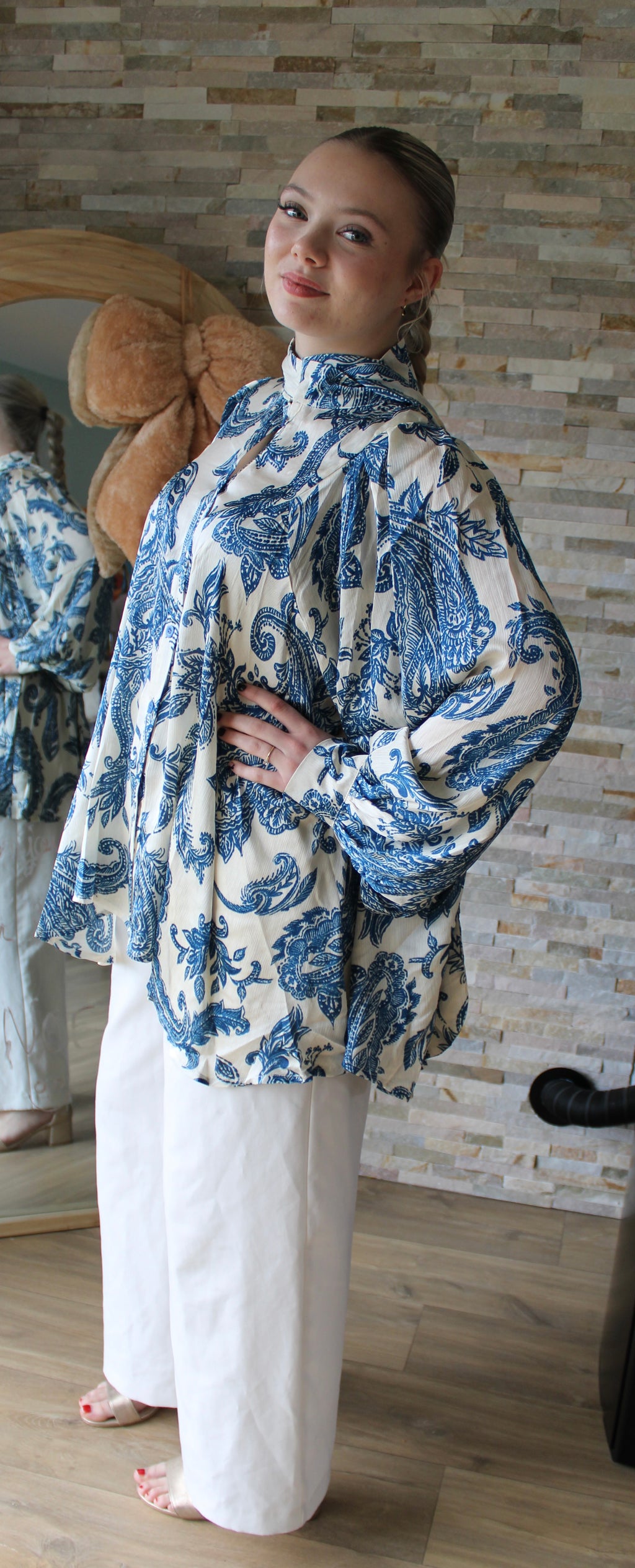 Chemise en tissu imprimé fleuri